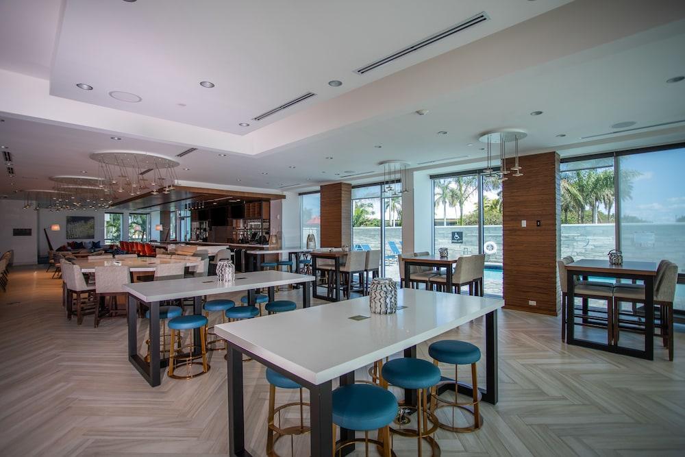 Hilton Garden Inn West Palm Beach I95 Outlets Экстерьер фото